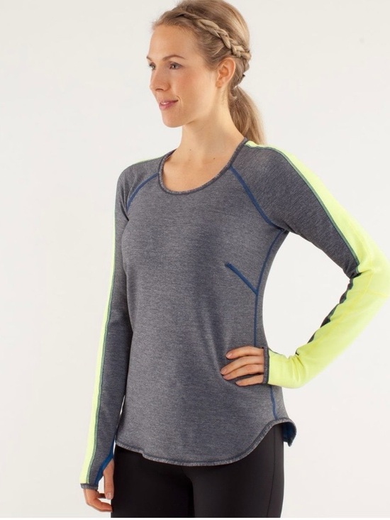 lululemon athletica Tops - Lululemon Runder Under Long Sleeve
Limitless Blue / Heathered Coal size 6 EUC